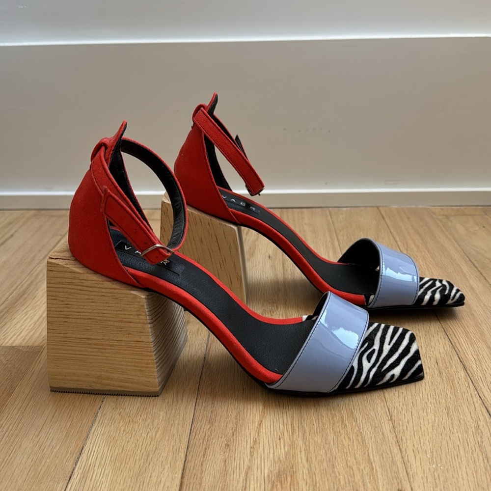 Handmade VACR Block Sandals - Picture 2 of 5